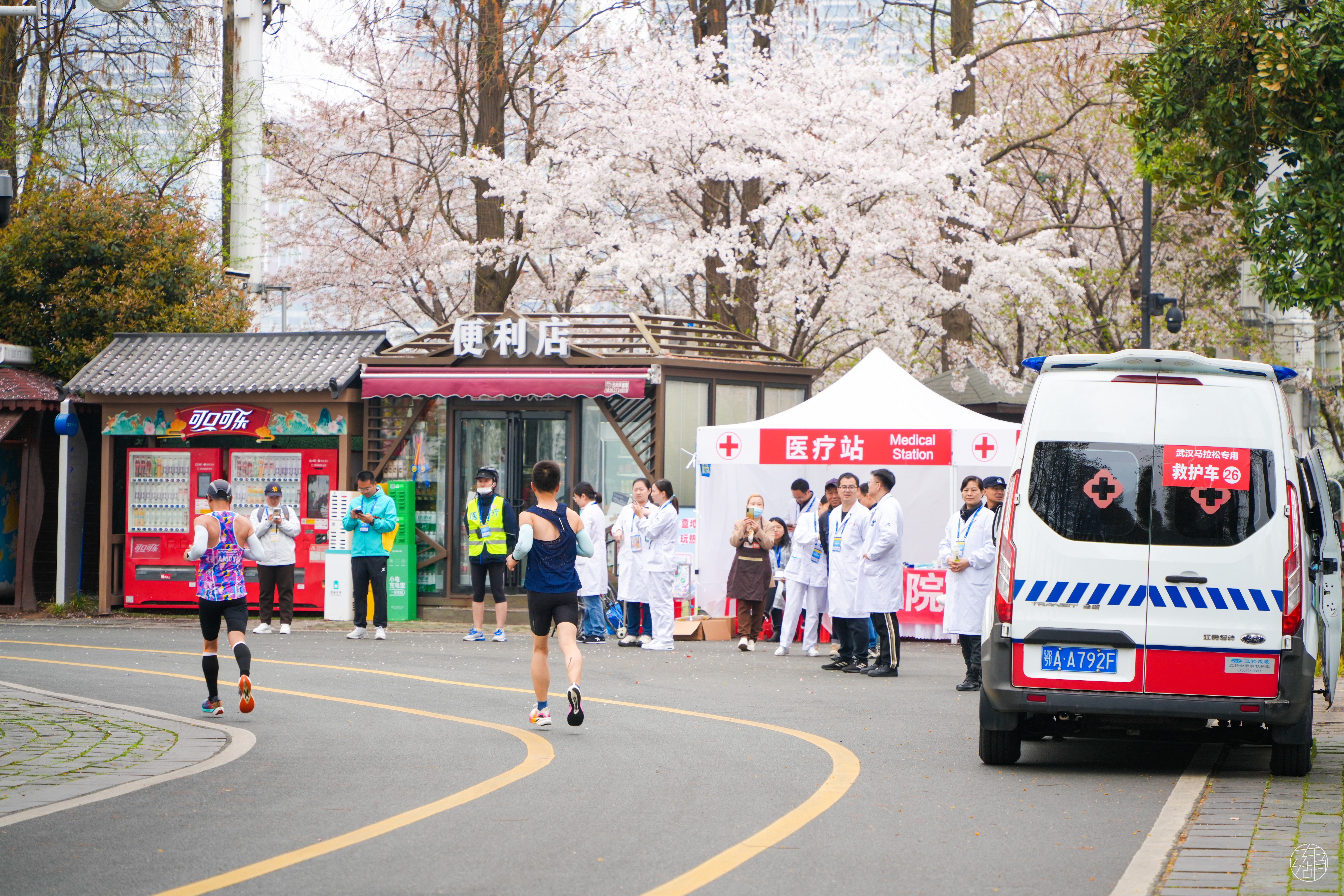 5 武汉东湖 武汉马拉松的最美赛道.jpg